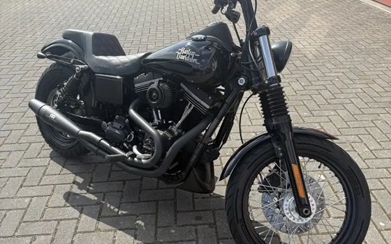 Gebrauchtmotorrad Harley-Davidson Street Bob 117 - Bild 3