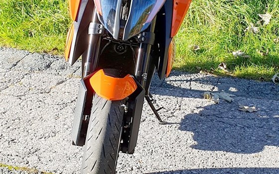 Gebrauchtmotorrad KTM 1290 Super Duke R - Bild 12 Gebrauchtmotorrad KTM 1290 Super Duke R - Bild 12