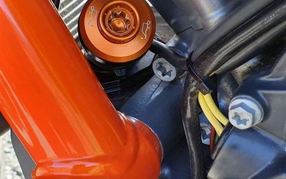 Gebrauchtmotorrad KTM 1290 Super Duke R - Bild 5 Gebrauchtmotorrad KTM 1290 Super Duke R - Bild 5