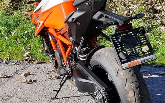 Gebrauchtmotorrad KTM 1290 Super Duke R - Bild 8 Gebrauchtmotorrad KTM 1290 Super Duke R - Bild 8