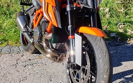 Gebrauchtmotorrad KTM 1290 Super Duke R - Bild 9 Gebrauchtmotorrad KTM 1290 Super Duke R - Bild 9
