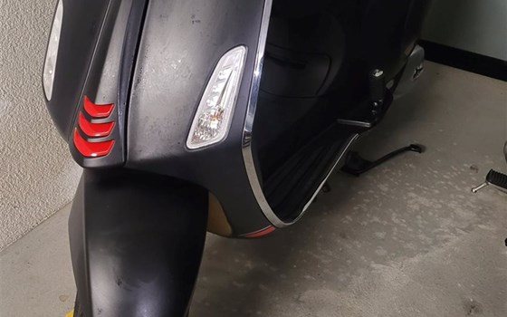 Motorrad Occasion Vespa Sprint 125 S - Bild 5