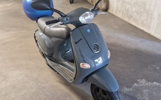 Motorrad Occasion Piaggio ET4 125 - Bild 2