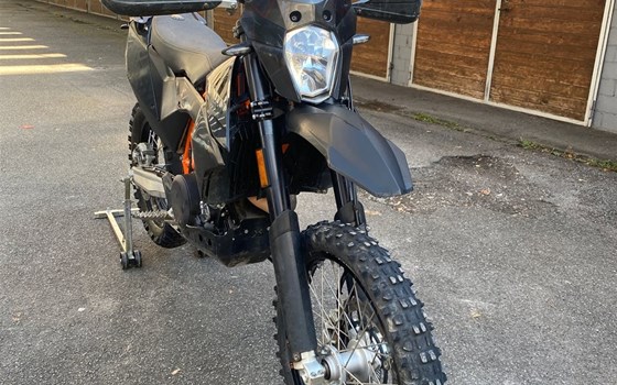 Motorrad Occasion KTM 690 Enduro R - Bild 4