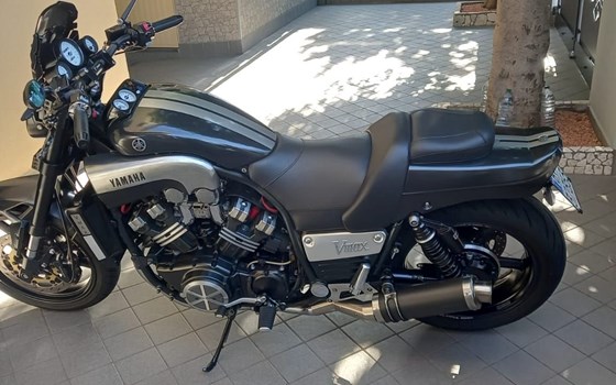Gebrauchtmotorrad Yamaha V-MAX - Bild 1 Gebrauchtmotorrad Yamaha V-MAX - Bild 1