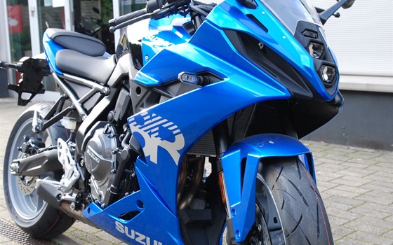 Neufahrzeug Suzuki GSX-8R - Bild 11