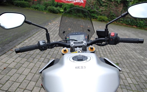 Gebrauchtmotorrad Suzuki GSX-S1000 - Bild 9