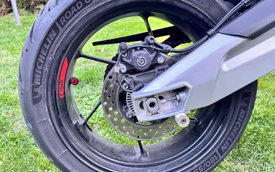 Gebrauchtmotorrad Aprilia Tuono 660 Factory - Bild 11