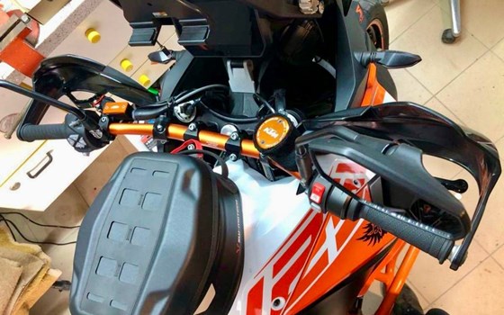 Gebrauchtmotorrad KTM 1290 Super Adventure S - Bild 6 Gebrauchtmotorrad KTM 1290 Super Adventure S - Bild 6