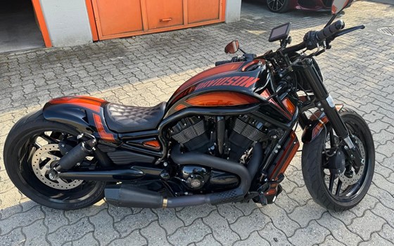 Gebrauchtmotorrad Harley-Davidson V-Rod Night Rod VRSCD - Bild 2 Gebrauchtmotorrad Harley-Davidson V-Rod Night Rod VRSCD - Bild 2