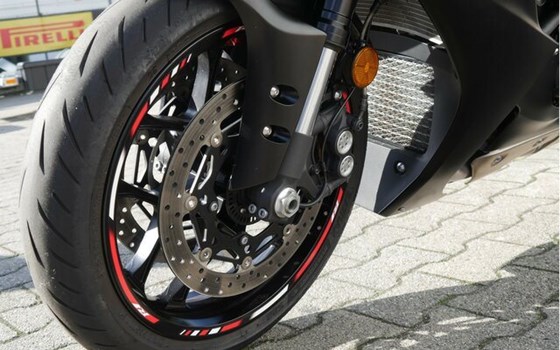 Gebrauchtmotorrad Yamaha R1 - Bild 10