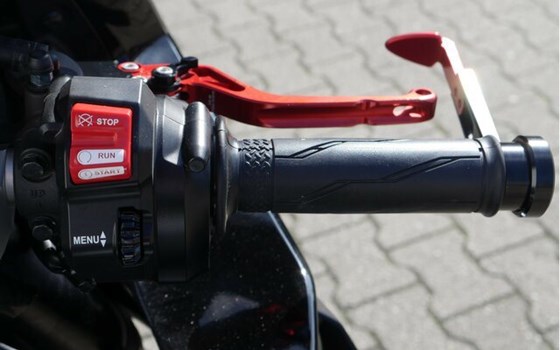 Gebrauchtmotorrad Yamaha R1 - Bild 17