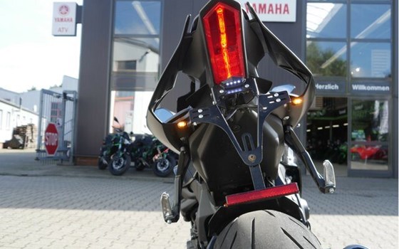 Gebrauchtmotorrad Yamaha R1 - Bild 23
