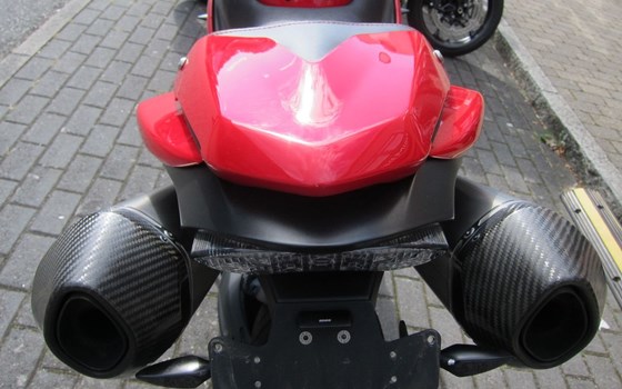 Gebrauchtmotorrad Triumph Speed Triple 1050 - Bild 10