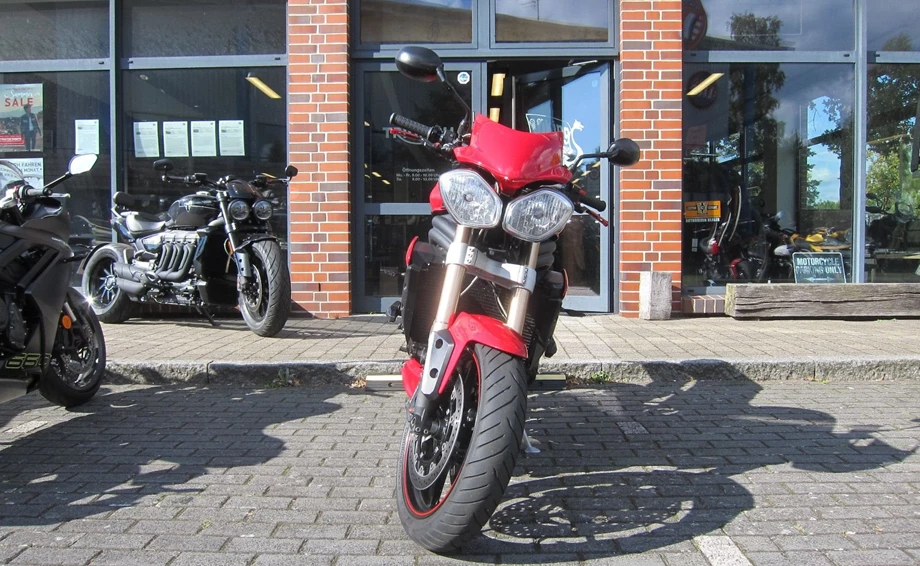 Angebot Triumph Speed Triple 1050 Bild 4: Angebot Triumph Speed Triple 1050