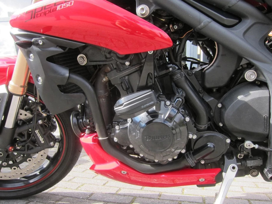 Angebot Triumph Speed Triple 1050 Bild 7: Angebot Triumph Speed Triple 1050