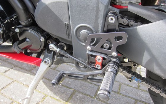 Gebrauchtmotorrad Triumph Speed Triple 1050 - Bild 8