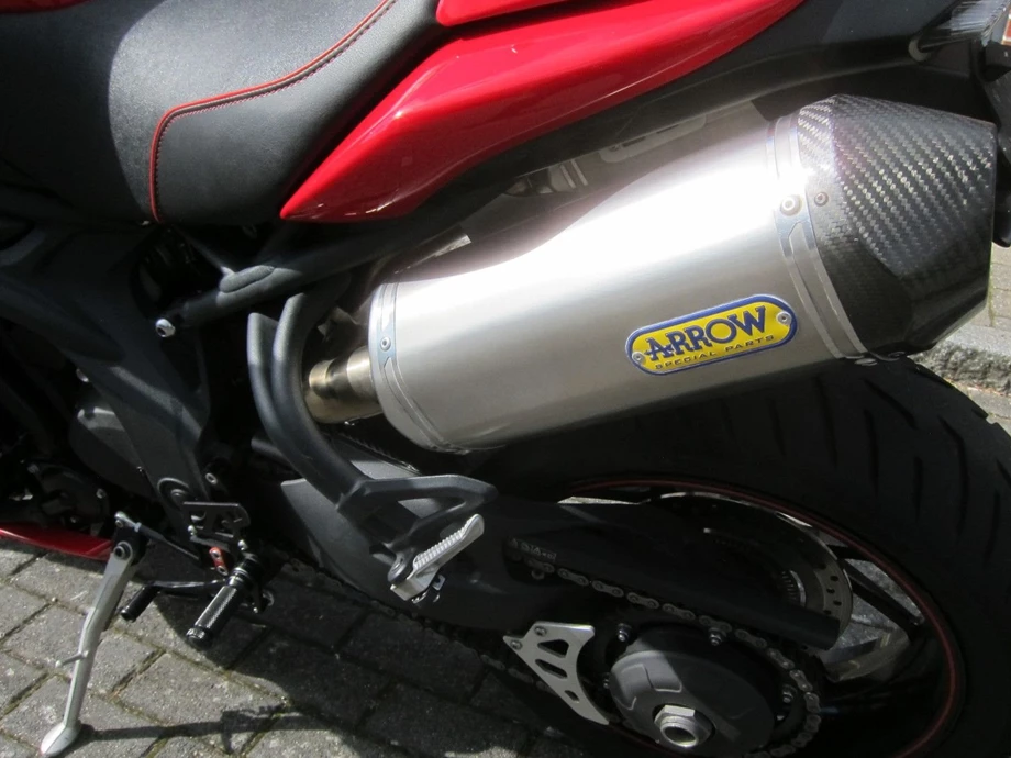 Angebot Triumph Speed Triple 1050 Bild 9: Angebot Triumph Speed Triple 1050