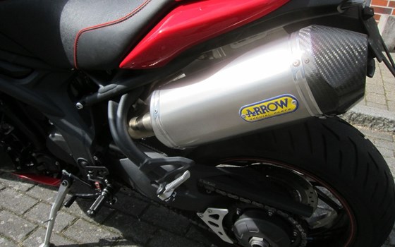 Gebrauchtmotorrad Triumph Speed Triple 1050 - Bild 9