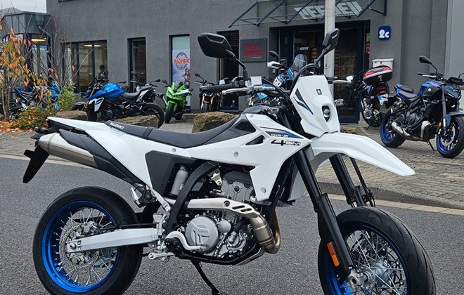 Suzuki DR-Z4SM