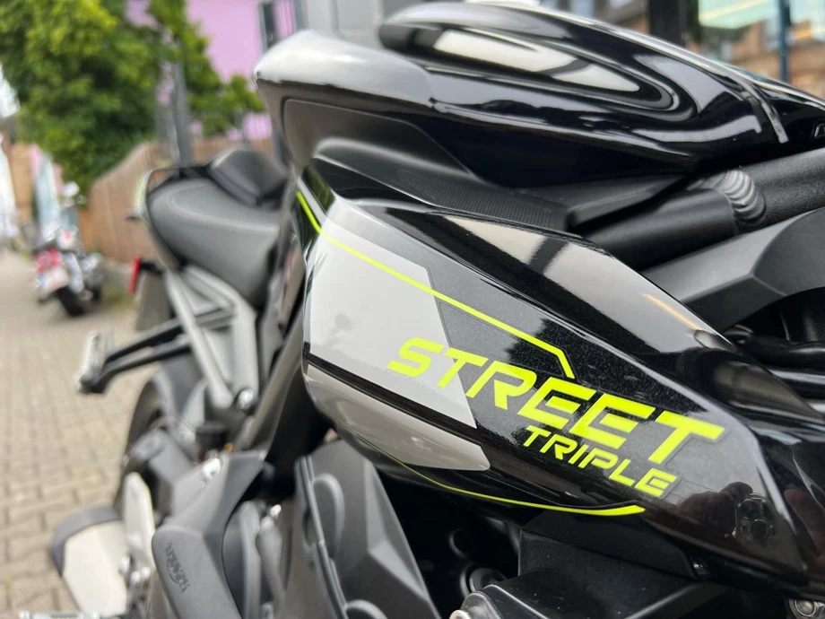 Angebot Triumph Street Triple RS Bild 8: Angebot Triumph Street Triple RS