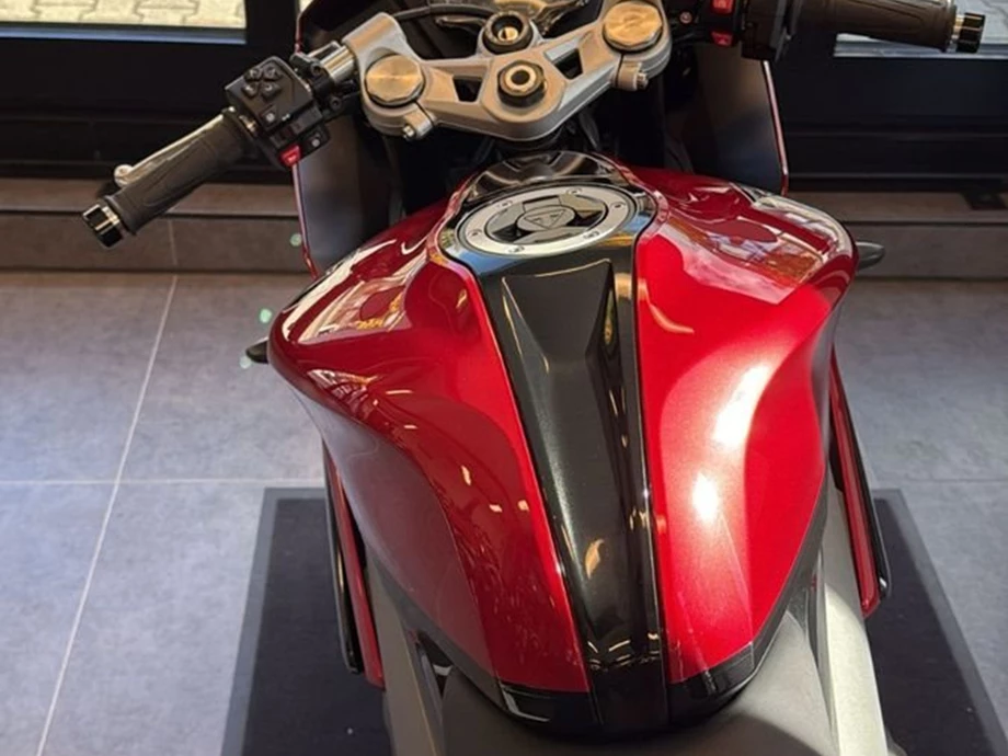 Angebot Triumph Daytona 660 Bild 17: Angebot Triumph Daytona 660