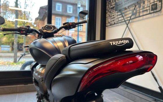 Neufahrzeug Triumph Rocket 3 Storm R - Bild 12