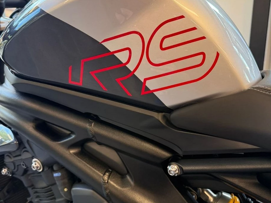 Angebot Triumph Speed Triple 1200 RS Bild 10: Angebot Triumph Speed Triple 1200 RS