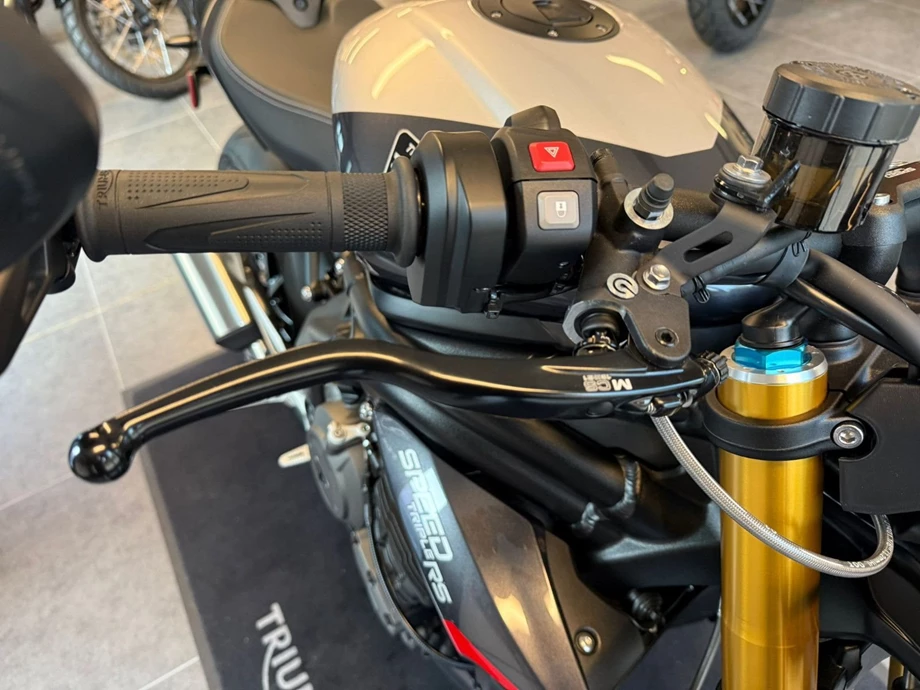 Angebot Triumph Speed Triple 1200 RS Bild 19: Angebot Triumph Speed Triple 1200 RS