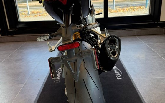 Neufahrzeug Triumph Speed Triple 1200 RX - Bild 17