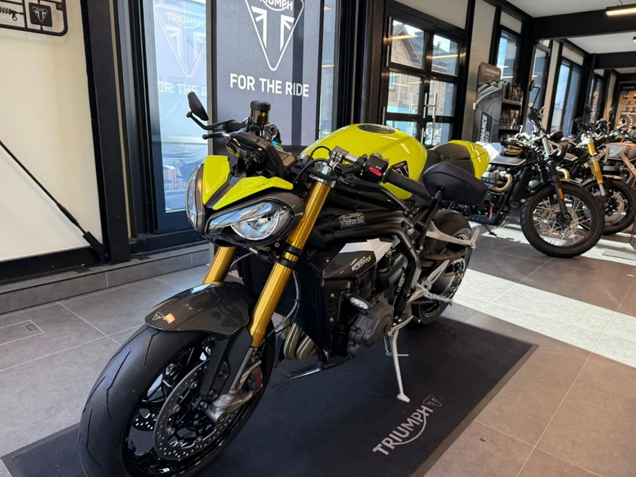 Angebot Triumph Speed Triple 1200 RX Bild 2: Angebot Triumph Speed Triple 1200 RX