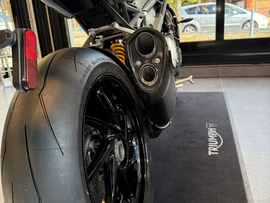 Angebot Triumph Speed Triple 1200 RX Bild 20: Angebot Triumph Speed Triple 1200 RX