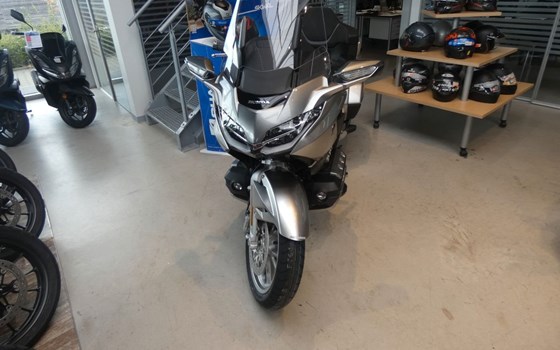 Gebrauchtmotorrad Honda GL 1800 Goldwing Tour DCT - Bild 1