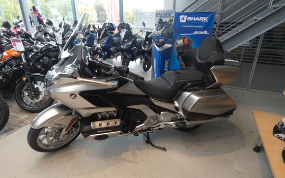 Gebrauchtmotorrad Honda GL 1800 Goldwing Tour DCT - Bild 2