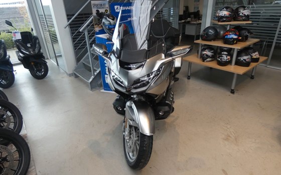 Gebrauchtmotorrad Honda GL 1800 Goldwing Tour DCT - Bild 4