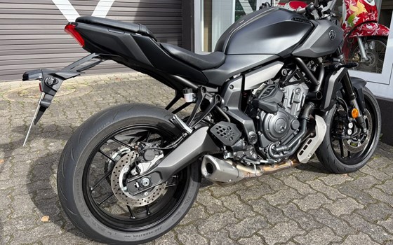 Gebrauchtmotorrad Yamaha MT-07 Y-AMT - Bild 9