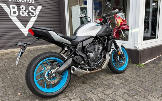 Gebrauchtmotorrad Yamaha MT-07 Y-AMT - Bild 3