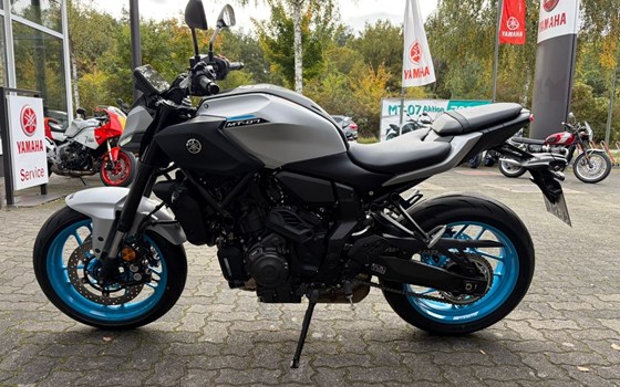 Gebrauchtmotorrad Yamaha MT-07 Y-AMT - Bild 6