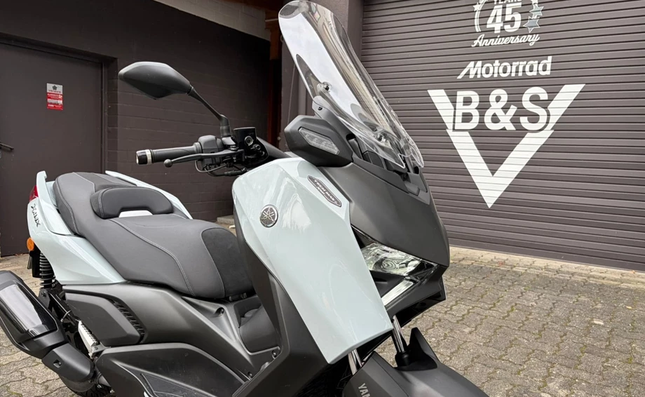 Angebot Yamaha XMAX 300 Tech MAX+ Bild 13: Angebot Yamaha XMAX 300 Tech MAX+