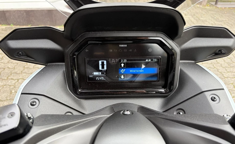 Angebot Yamaha XMAX 300 Tech MAX+ Bild 15: Angebot Yamaha XMAX 300 Tech MAX+