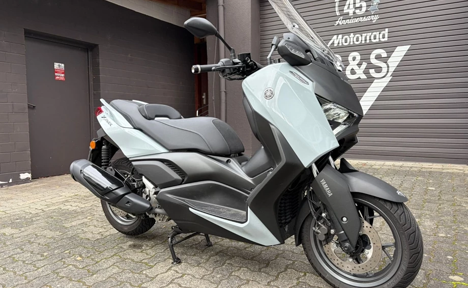 Angebot Yamaha XMAX 300 Tech MAX+ Bild 2: Angebot Yamaha XMAX 300 Tech MAX+