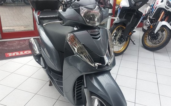 Gebrauchtmotorrad Honda SH300i - Bild 4