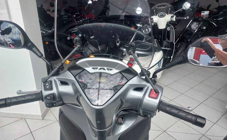 Offer Honda SH300i Bild 6: Offer Honda SH300i