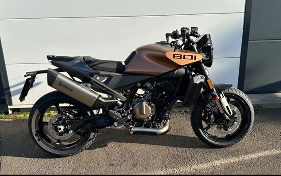 Neufahrzeug Husqvarna Svartpilen 801 L - Bild 12