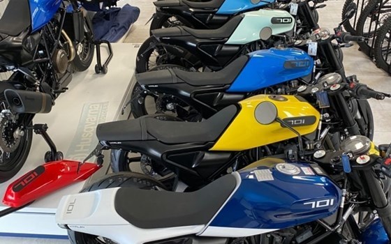 Neufahrzeug Husqvarna Svartpilen 801 L - Bild 17