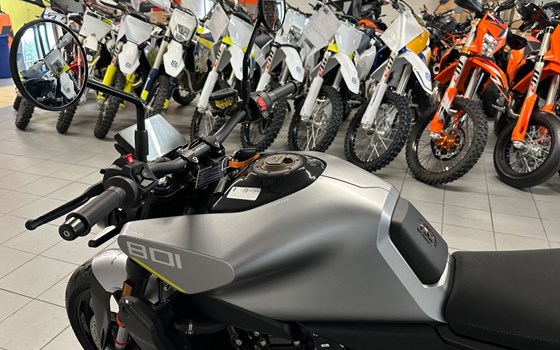Neufahrzeug Husqvarna Vitpilen 801 L - Bild 12