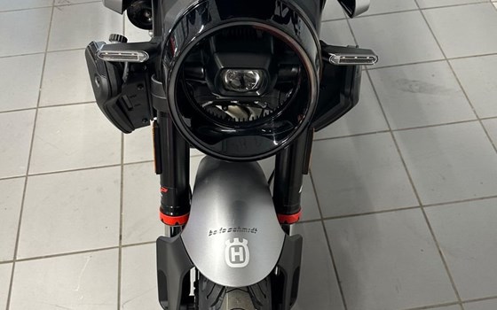 Neufahrzeug Husqvarna Vitpilen 801 L - Bild 5