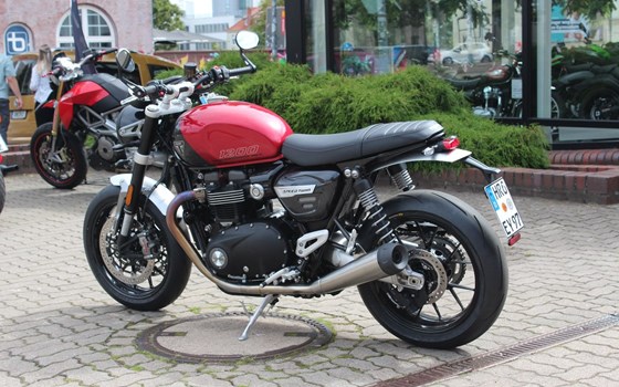 Gebrauchtmotorrad Triumph Speed Twin 1200 - Bild 6