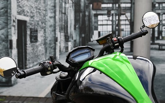 Gebrauchtmotorrad Kawasaki Z1000 - Bild 11