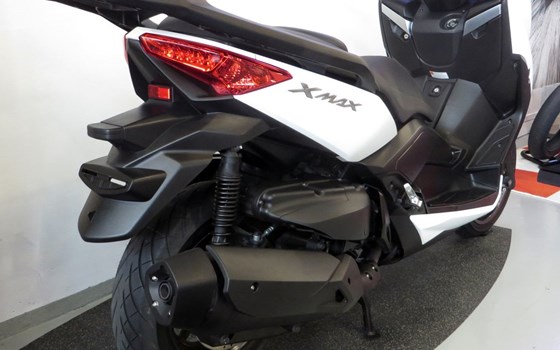 Gebrauchtmotorrad Yamaha XMAX 400 - Bild 3